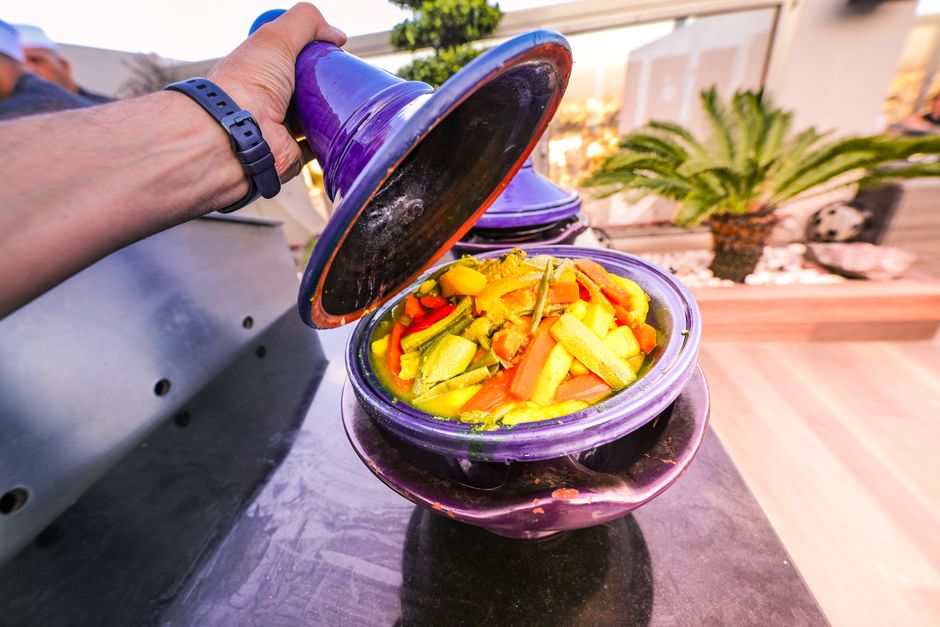 Moroccan Vegetable Tagine: A Fragrant Vegetarian Stew Full of Global Flavor
