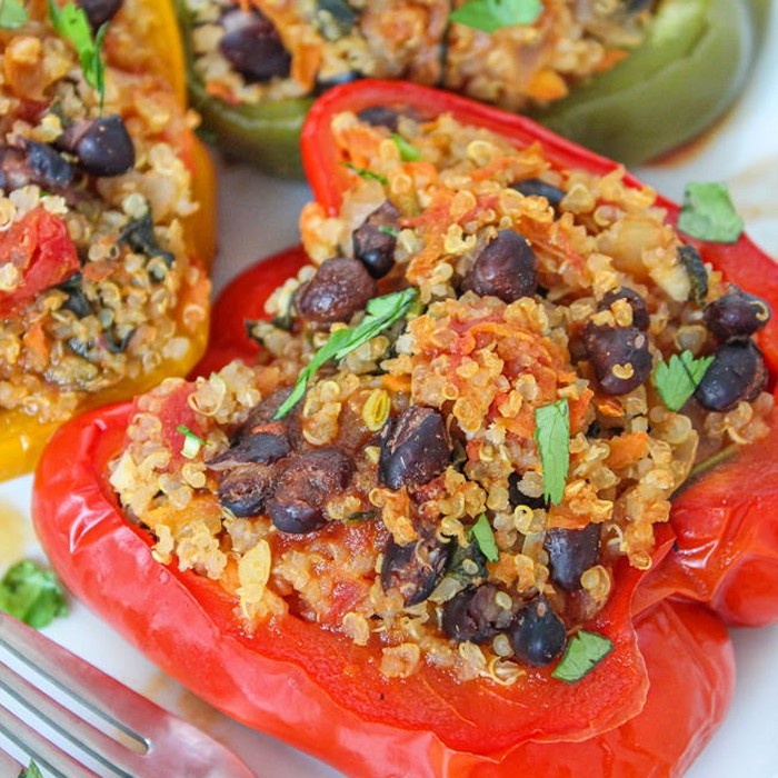 Stuffed Bell Peppers with Quinoa and Black Beans — Quick