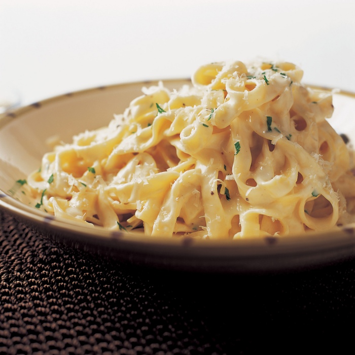 Fettucine alfredo — Homestyle